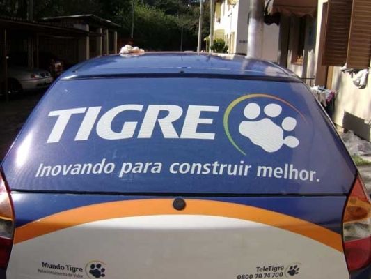 Adesivo Perfurado ( Para vidro de carro) - por m²